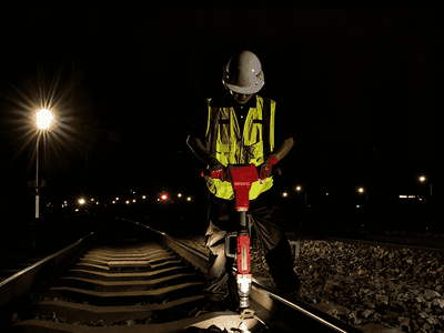 Safe and ergonomic lithium railway tools Safe and ergonomic lithium railway tools